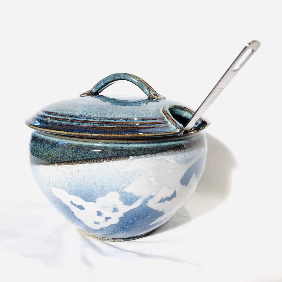 A large soupterine pot with blue and routil blue glazes